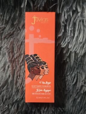 Juvia's Place Velvety Matte Foundation - Alexandria 650